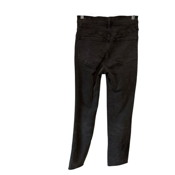 Madewell Stovepipe Jeans in Banberry Wash: Raw-Hem Edition - Picture 5 of 9